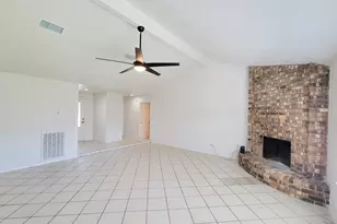 10102 Park Ln, La Porte, TX 77571 - Photo 14