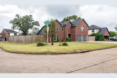 3401 Wood Fox Drive, Alvin, TX 77511 - Photo 6