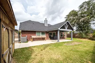 3401 Wood Fox Dr, Alvin, TX 77511 - Photo 42