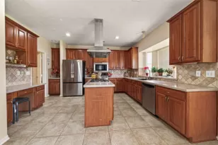 10626 Hillsdale Bridge Ln, Sugar Land, TX 77498 - Photo 16