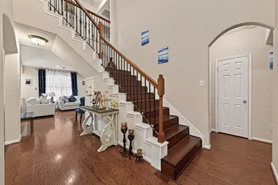 10626 Hillsdale Bridge Lane, Sugar Land, TX 77498 - Photo 4