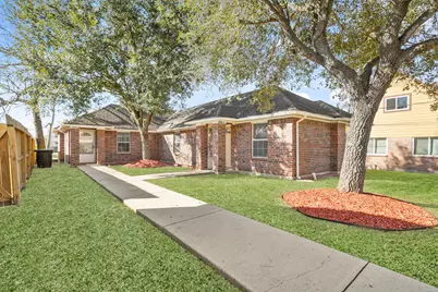 4636 Mayflower #A, Houston, TX 77033 - Photo 2