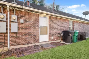 4636 Mayflower, Houston, TX 77033 - Photo 24