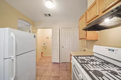 4636 Mayflower #A, Houston, TX 77033 - Photo 12