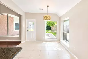 10326 N Laurel Branch Dr, Houston, TX 77064 - Photo 8