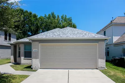 16945 Scenic Knoll, Conroe, TX 77385 - Photo 2