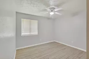 10206 Staghill Dr, Houston, TX 77064 - Photo 16