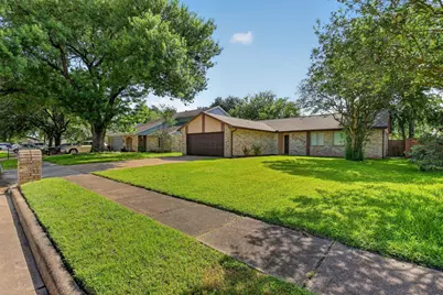 10206 Staghill Drive, Houston, TX 77064 - Photo 2