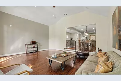 1402 Asbury Street, Houston, TX 77007 - Photo 8