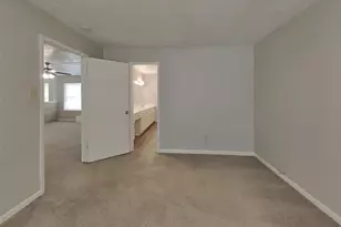 12027 Arrowhead Glen Dr, Houston, TX 77071 - Photo 6