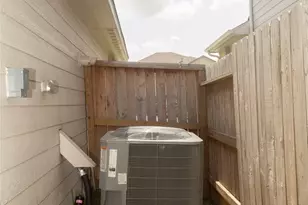 18614 Austin Ridge Dr, Crosby, TX 77532 - Photo 26