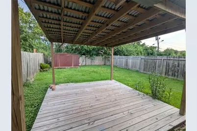 4226 Dawson Lane, Houston, TX 77051 - Photo 10