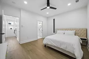 104 E 44th St, Houston, TX 77018 - Photo 12