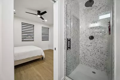 104 E 44th Street #A, Houston, TX 77018 - Photo 14