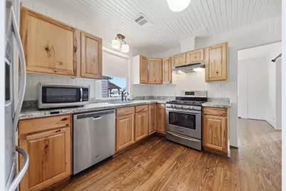 23 N Harris Street, Bellville, TX 77418 - Photo 4