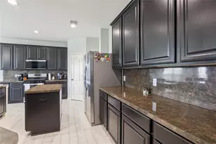 5218 Misty Ln, Bacliff, TX 77518 - Photo 12