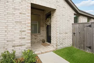 35432 Woodtrace Cir, Pinehurst, TX 77362 - Photo 4