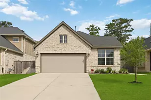 35432 Woodtrace Cir, Pinehurst, TX 77362 - Photo 2