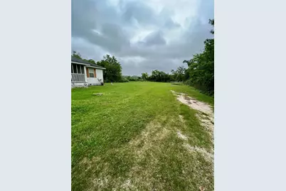 50 Sir Gawain Drive S, Bay City, TX 77414 - Photo 2