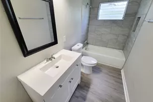 4909 Holloway Dr, Houston, TX 77048 - Photo 10
