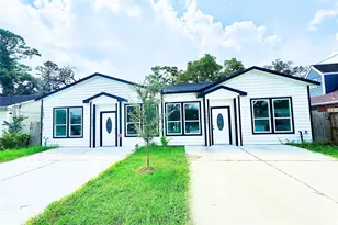 7002 S Hall St, Houston, TX 77028 - Photo 2