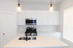 7002 S Hall St, Houston, TX 77028 - Photo 1