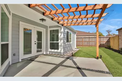 8518 Furlong Lane, Houston, TX 77071 - Photo 30