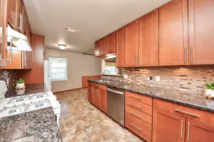 730 Columbia Ln, Deer Park, TX 77536 - Photo 14