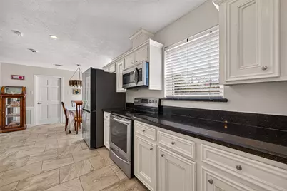 1715 Earl Of Dunmore Street, Katy, TX 77449 - Photo 10