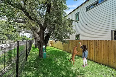 2200 Marnel Road #I, Houston, TX 77055 - Photo 24