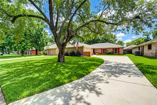 17559 S Compass Rose Circle Circle, Crosby, TX 77532 - Photo 1