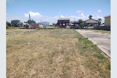 94 Neptune, Sargent, TX 77414 - Photo 1
