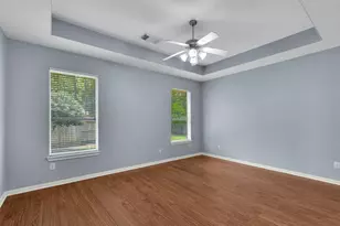 7 Caelin Ct, The Woodlands, TX 77382 - Photo 28