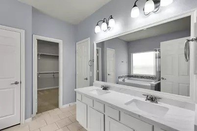 7 Caelin Court, The Woodlands, TX 77382 - Photo 30