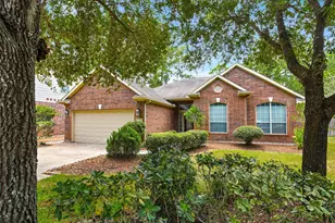 7 Caelin Ct, The Woodlands, TX 77382 - Photo 4