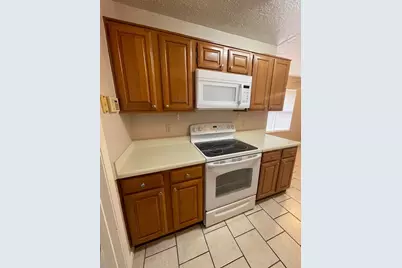 2126 Collingsfield Drive, Sugar Land, TX 77478 - Photo 10