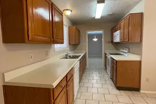 2126 Collingsfield Dr, Sugar Land, TX 77478 - Photo 10