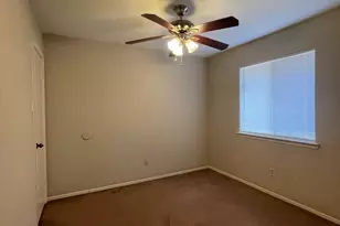 2126 Collingsfield Dr, Sugar Land, TX 77478 - Photo 18