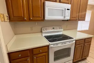 2126 Collingsfield Dr, Sugar Land, TX 77478 - Photo 8