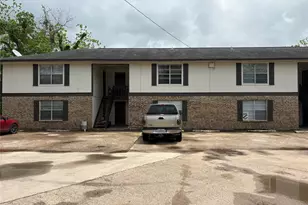405 Oak St, Brazoria, TX 77422 - Photo 1