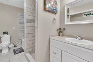604 19th Ave N, Texas City, TX 77590 - Photo 12