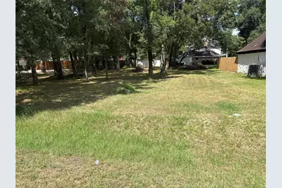 000 Ravemsworth Drive, Conroe, TX 77302 - Photo 2
