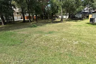 000 Ravemsworth Dr, Conroe, TX 77302 - Photo 1