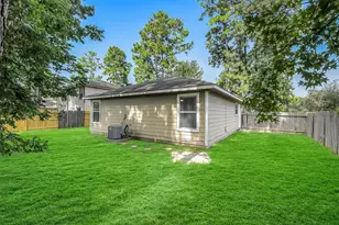 16774 Fallen Timbers Dr, Conroe, TX 77385 - Photo 20