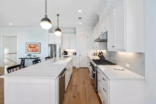 1510 Beachtown Dr, Galveston, TX 77550 - Photo 14