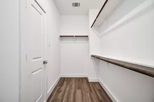 9012 Laverne Laurel Ln, Houston, TX 77080 - Photo 20