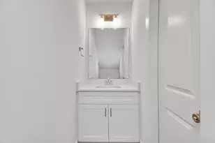 9012 Laverne Laurel Ln, Houston, TX 77080 - Photo 16
