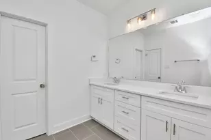9012 Laverne Laurel Ln, Houston, TX 77080 - Photo 22