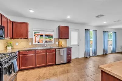 16718 Warbler Drive, Conroe, TX 77385 - Photo 16