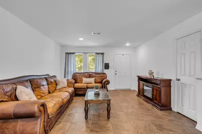 16718 Warbler Drive, Conroe, TX 77385 - Photo 8